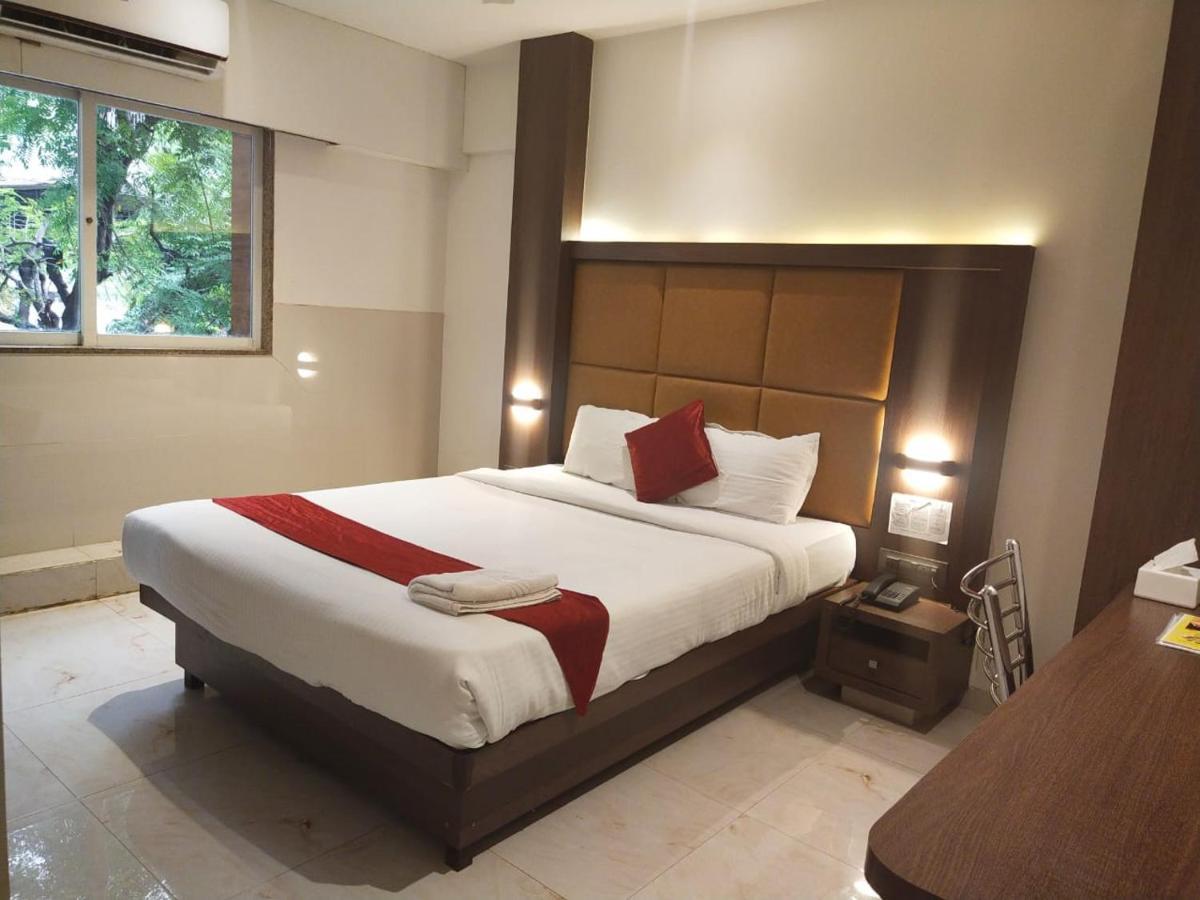 Hotel Monarch Express Near Karnala Sports Academy Panvel,Наві-Мумбаї Екстер'єр фото