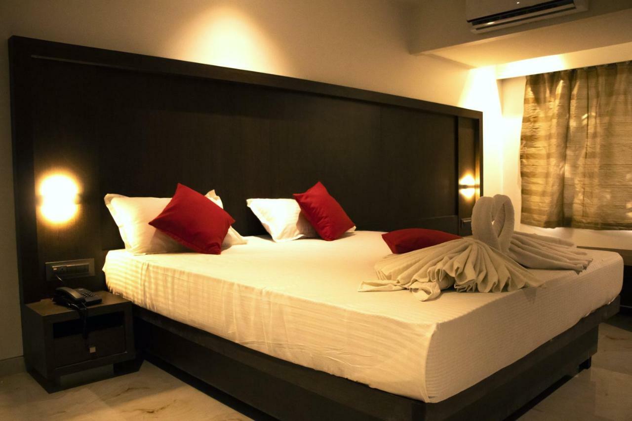 Hotel Monarch Express Near Karnala Sports Academy Panvel,Наві-Мумбаї Екстер'єр фото